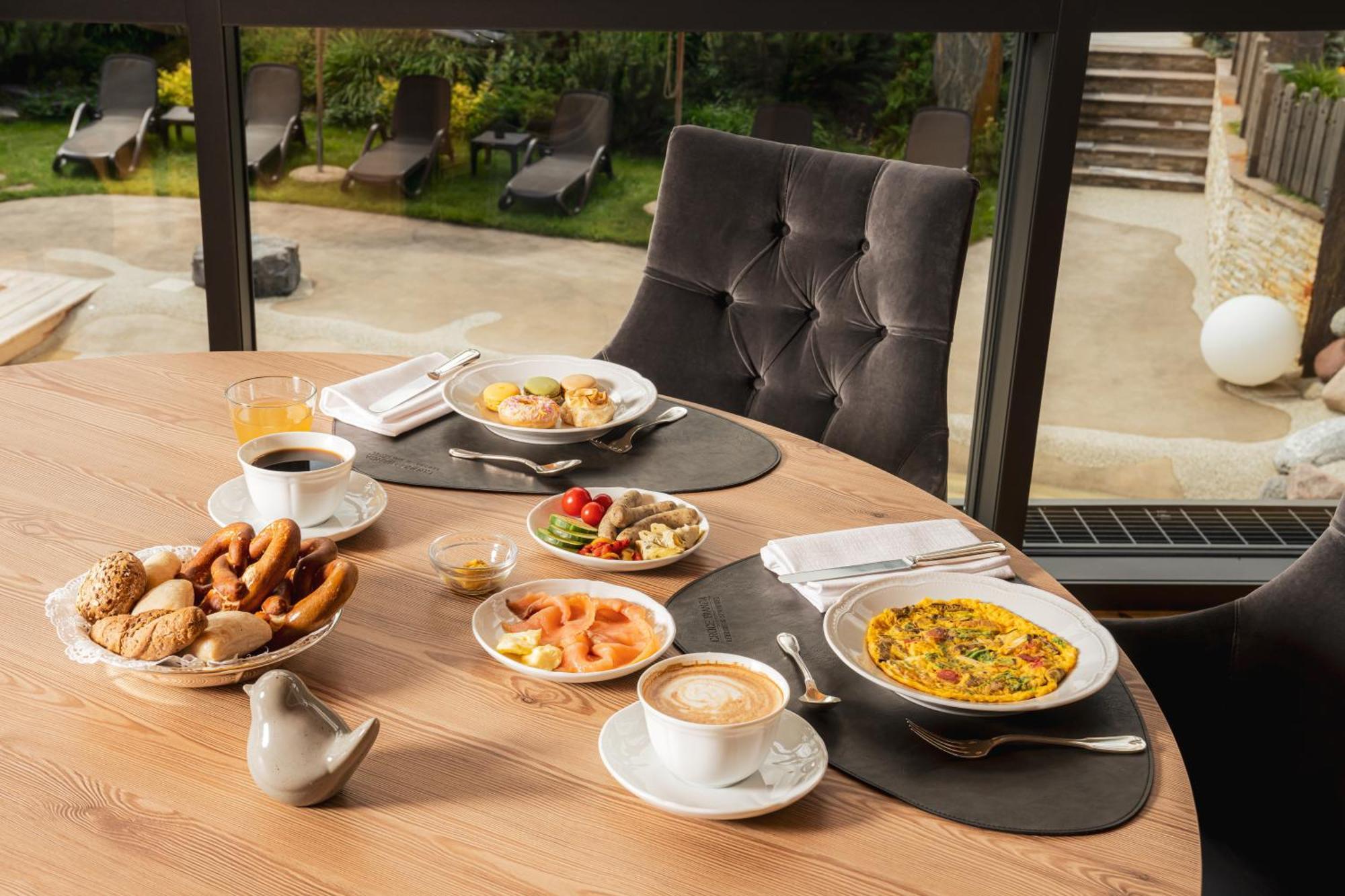 Croce Bianca Leisure & Spa Hotel Canazei Ngoại thất bức ảnh