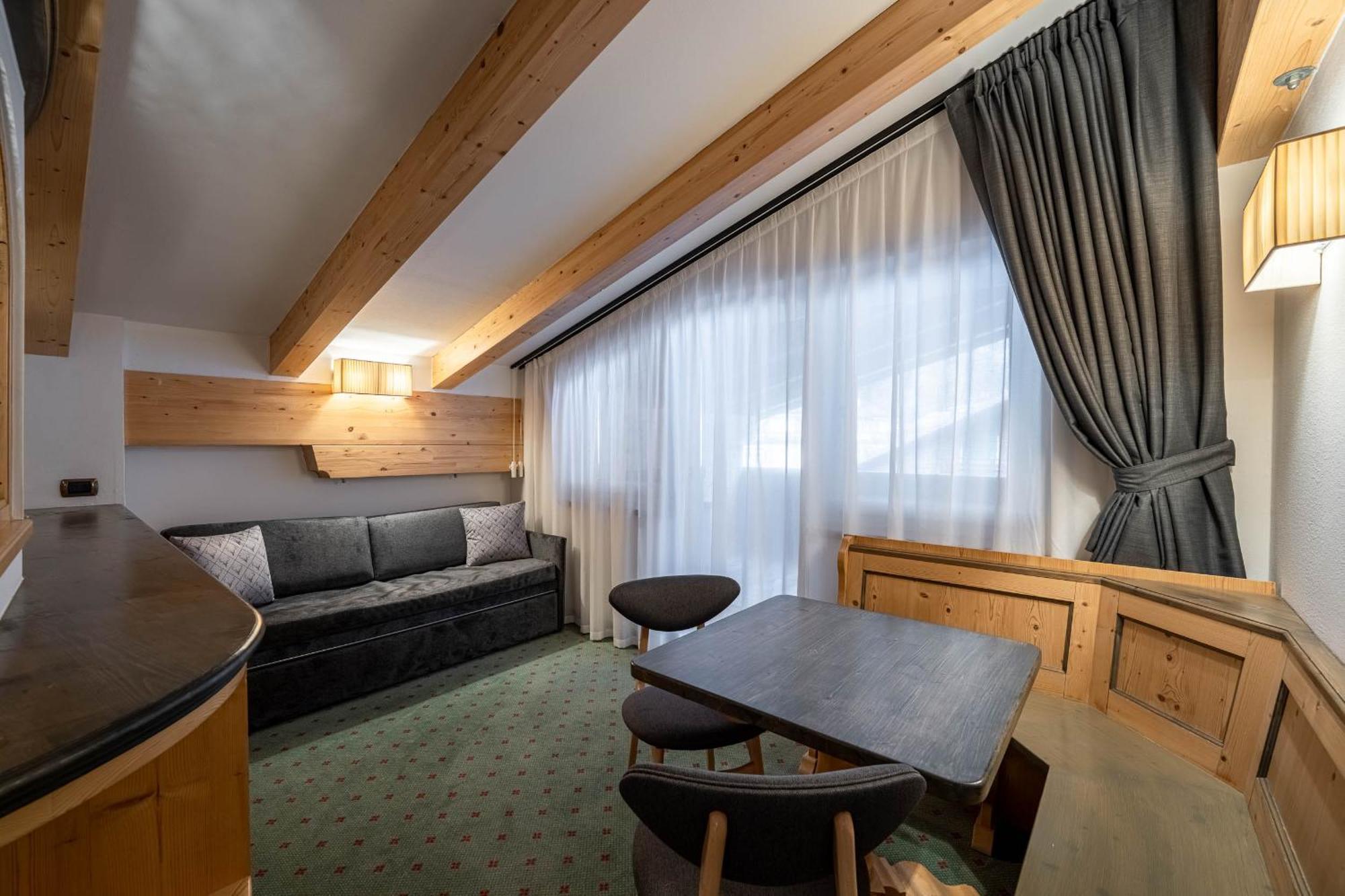 Croce Bianca Leisure & Spa Hotel Canazei Ngoại thất bức ảnh