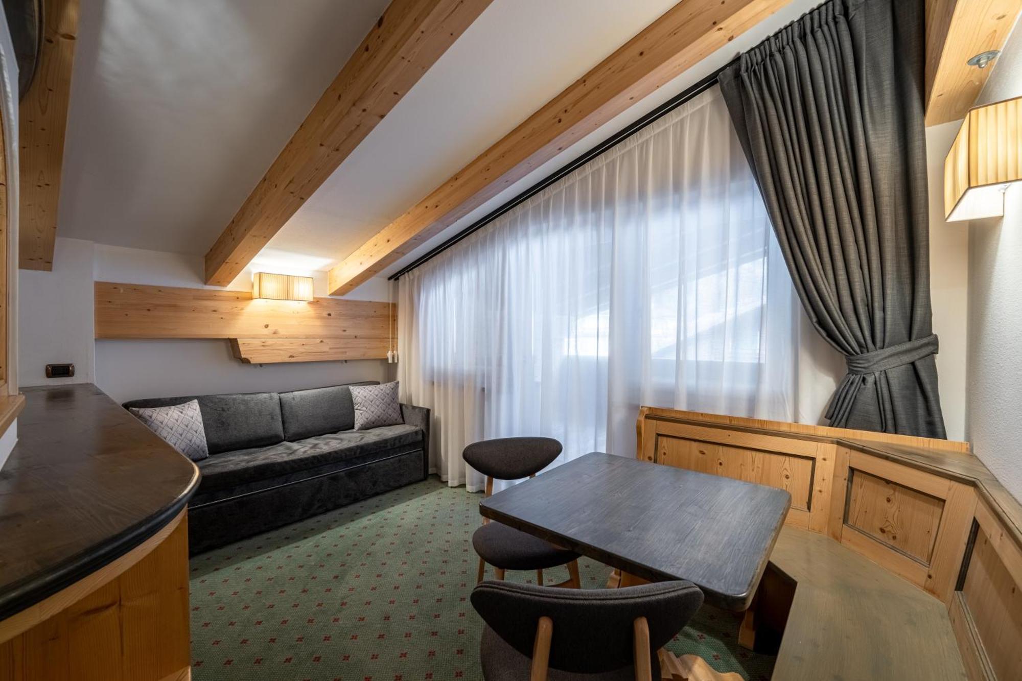 Croce Bianca Leisure & Spa Hotel Canazei Ngoại thất bức ảnh
