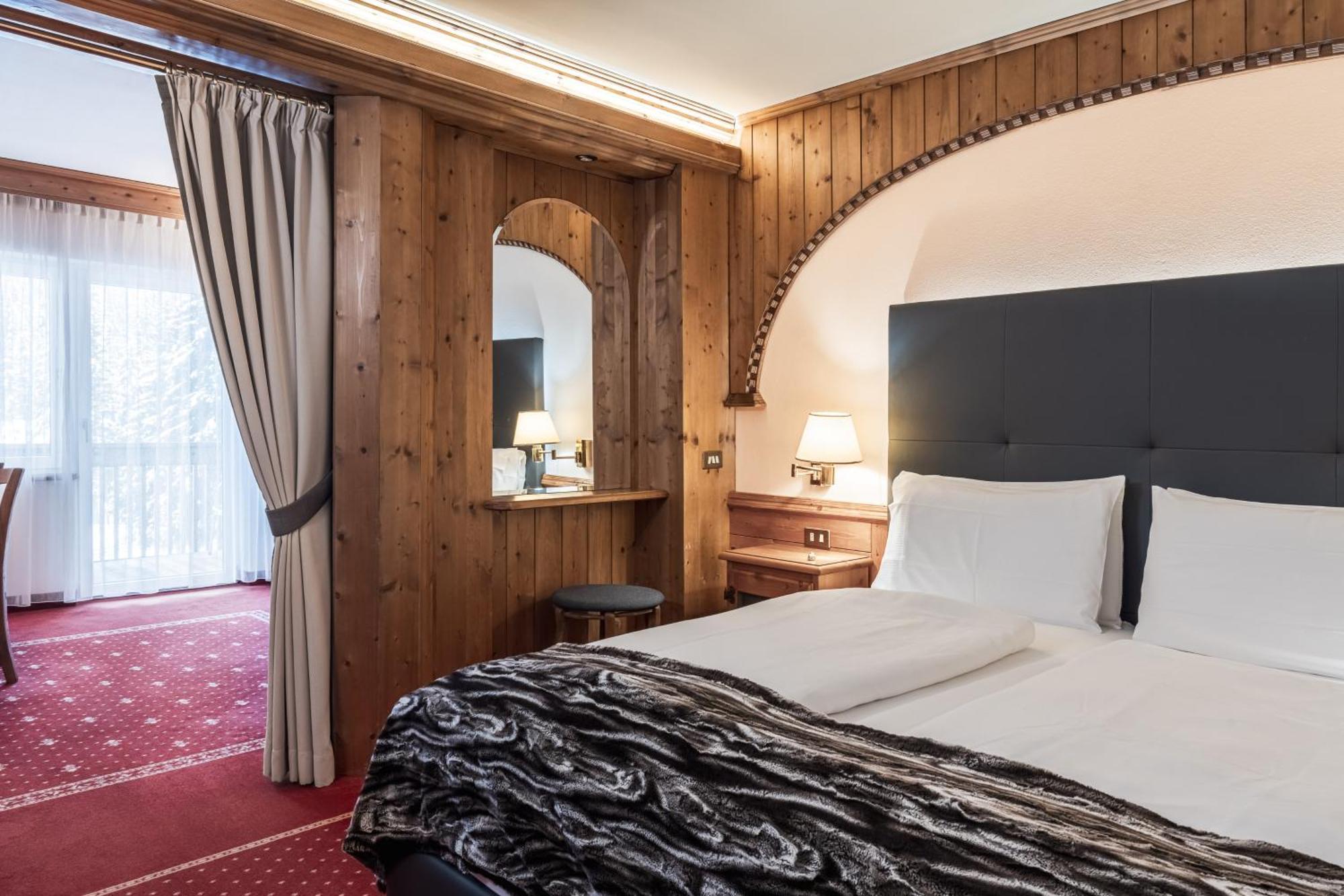 Croce Bianca Leisure & Spa Hotel Canazei Ngoại thất bức ảnh